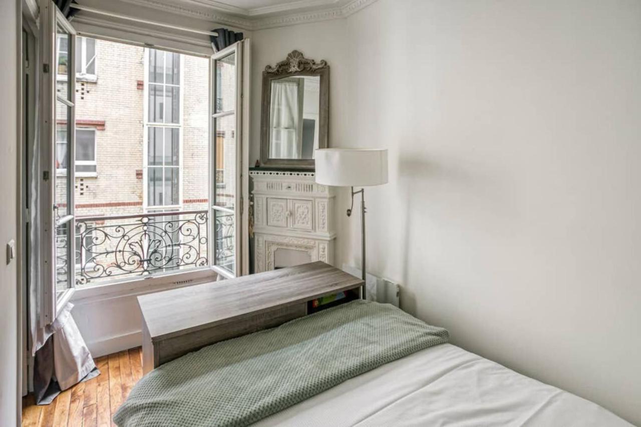 Stunning 2 Bedrooms In *